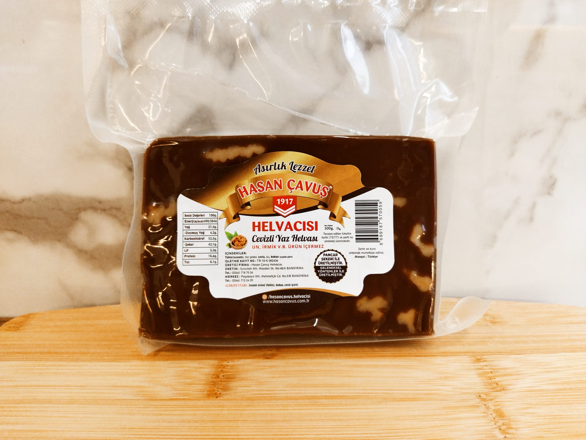 Tarihi Hasan Çavuş Kakaolu cevizli Helva 300 gram..